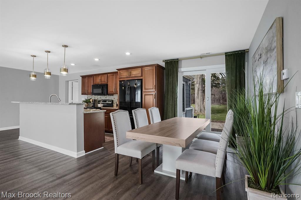 2905 W HICKORY GROVE Road, Bloomfield Hills, MI 48302 — Photo 12