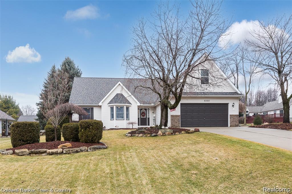 6322 E Horseshoe Trail, Linden, MI 48451 — front exterior