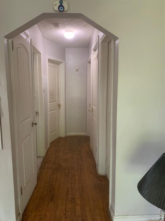 6110 GREENVIEW Avenue, Detroit, MI 48228 — Photo 11