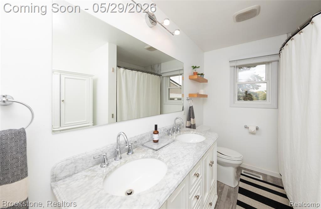 7900 DETROIT Boulevard, West Bloomfield, MI 48323 — Photo 39