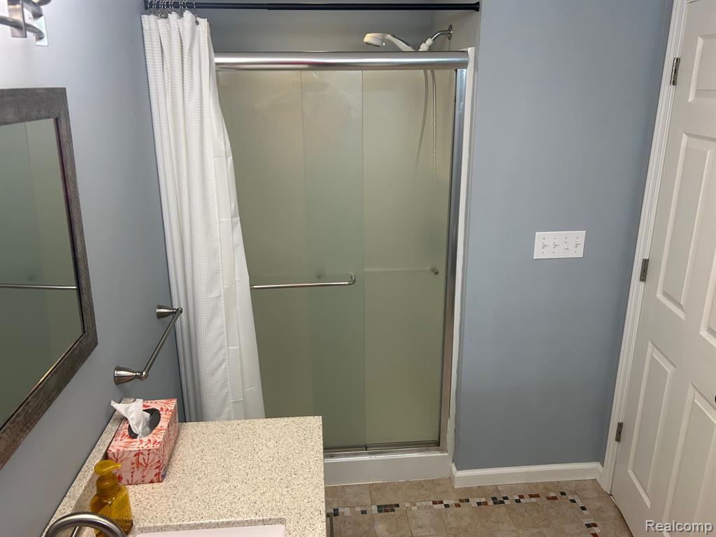 881 Lincoln Road, Grosse Pointe, MI 48230 — Photo 24