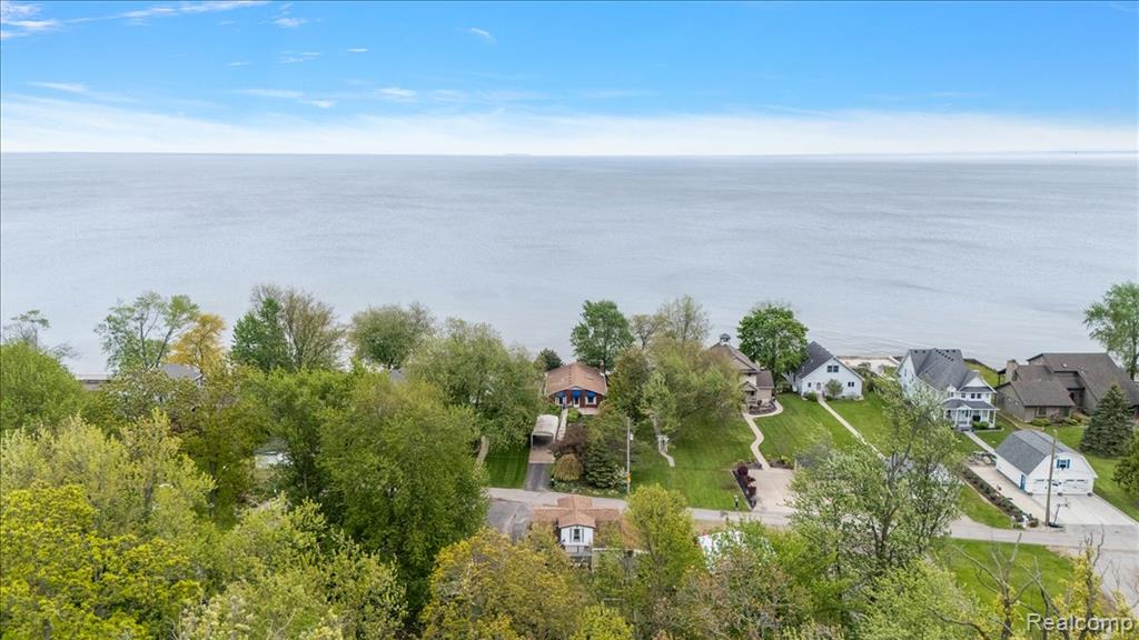 13358 Laplaisance Woods Street, La Salle, MI — Photo 64