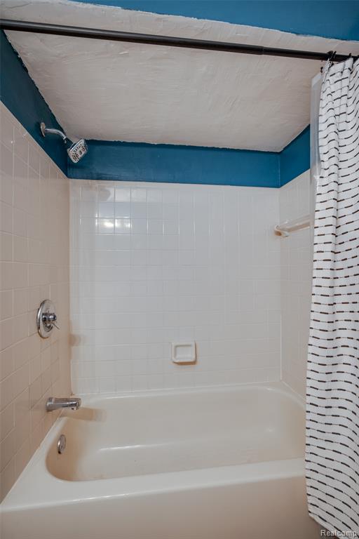 16432 Clarkson Drive, 61, Fraser, MI 48026 — Photo 16