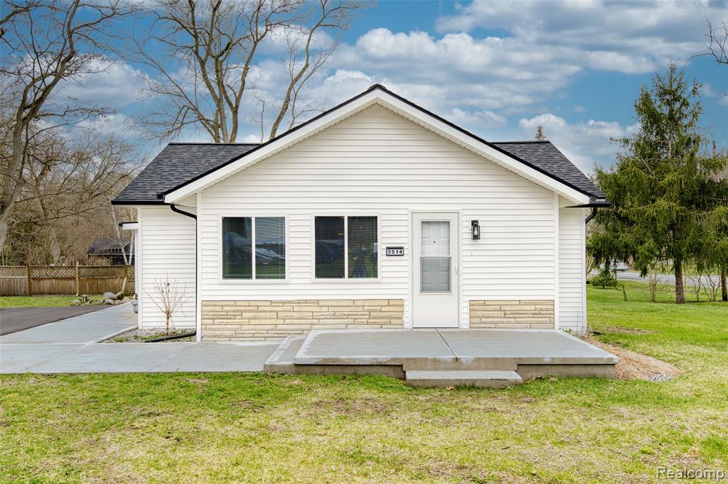 2514 Barton Street, Commerce Twp, MI 48382 — Photo 5