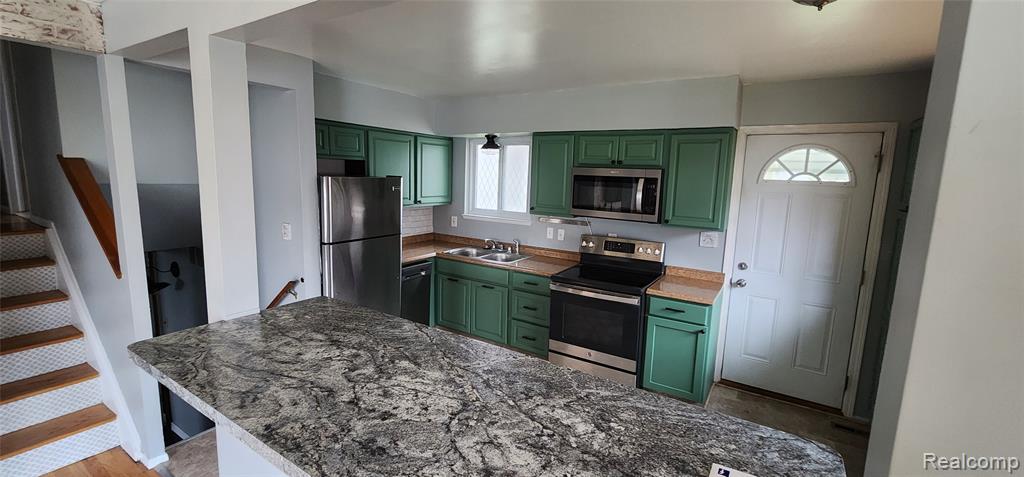 6916 Arcola Street, Garden City, MI — Photo 12