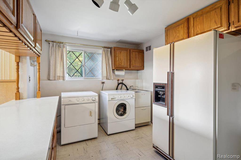 862 JUNEAU Road, Ypsilanti, MI 48198 — Photo 40