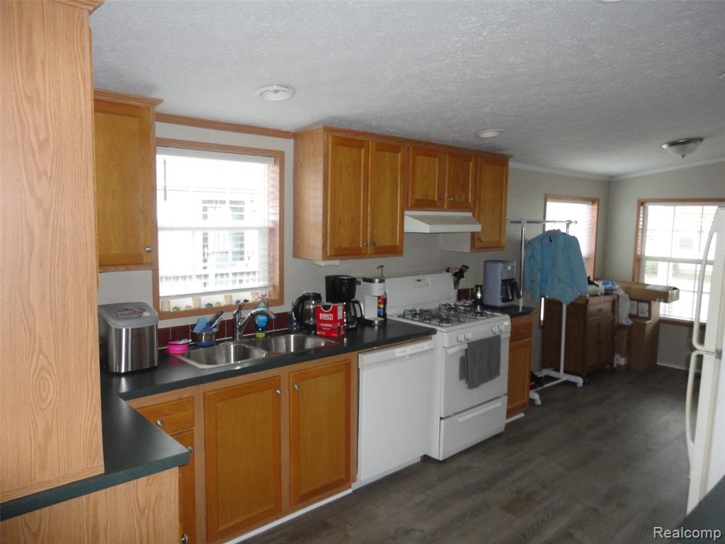 923 Stevens Trail, Monroe, MI 48161 — Photo 5