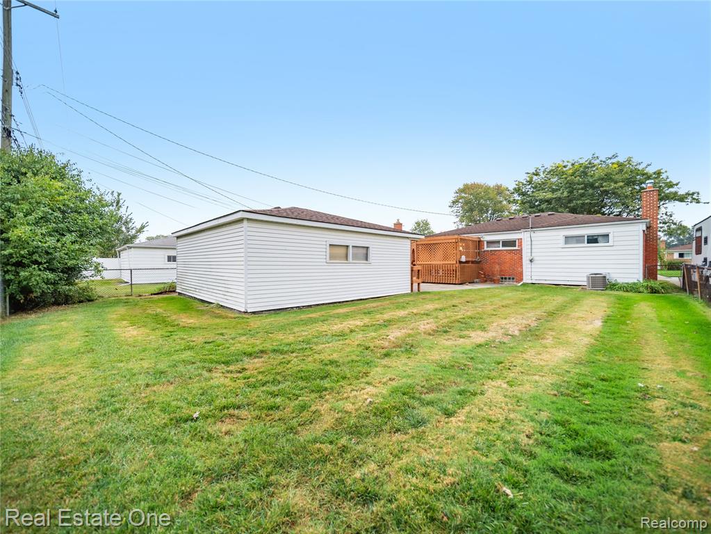 8157 Gary Avenue, Westland, MI — Photo 20
