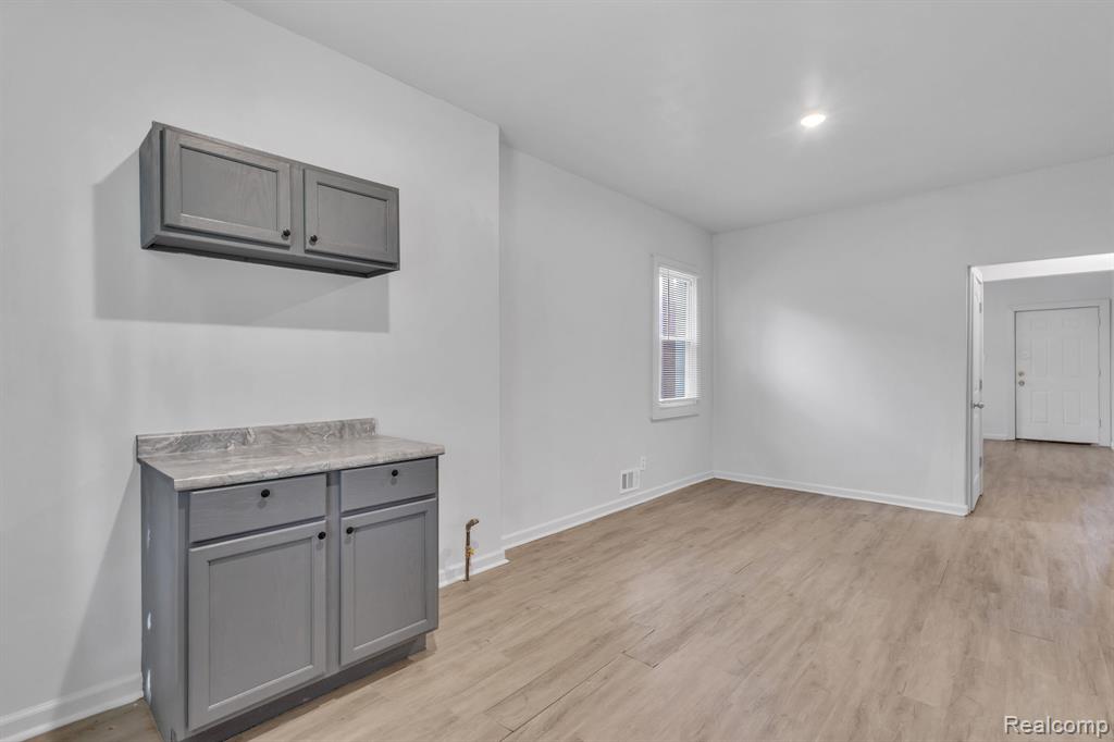 41 Richton Street, Highland Park, MI 48203 — Photo 15
