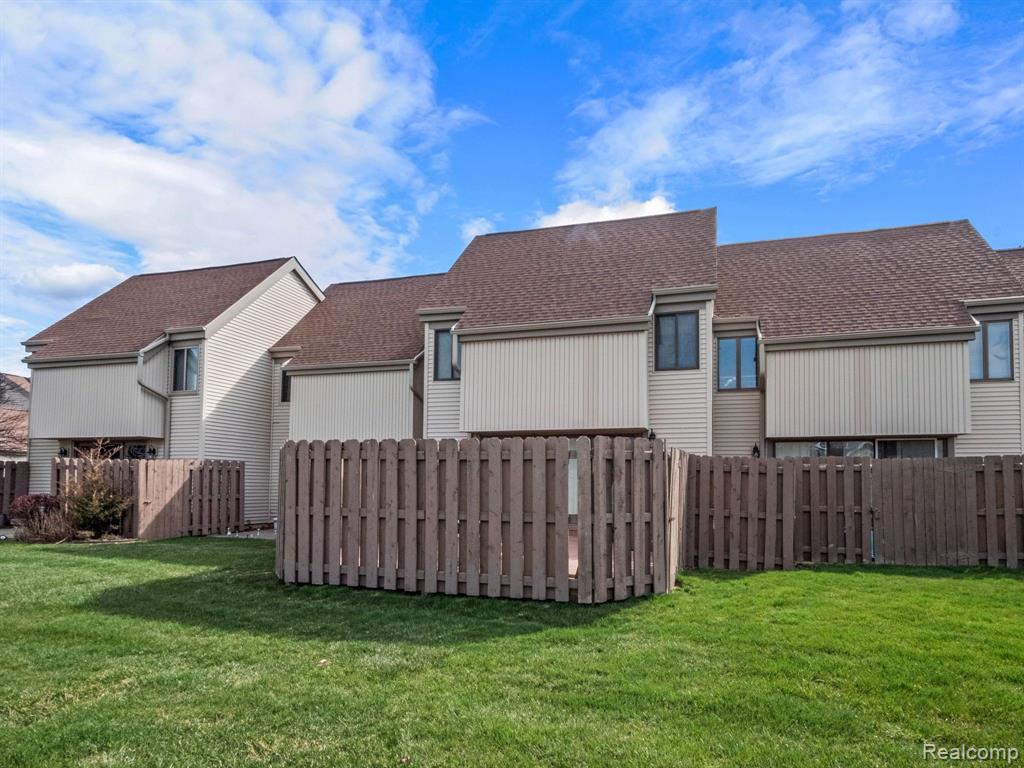 6341 LAURENTIAN, Flint, MI 48532 — Photo 4