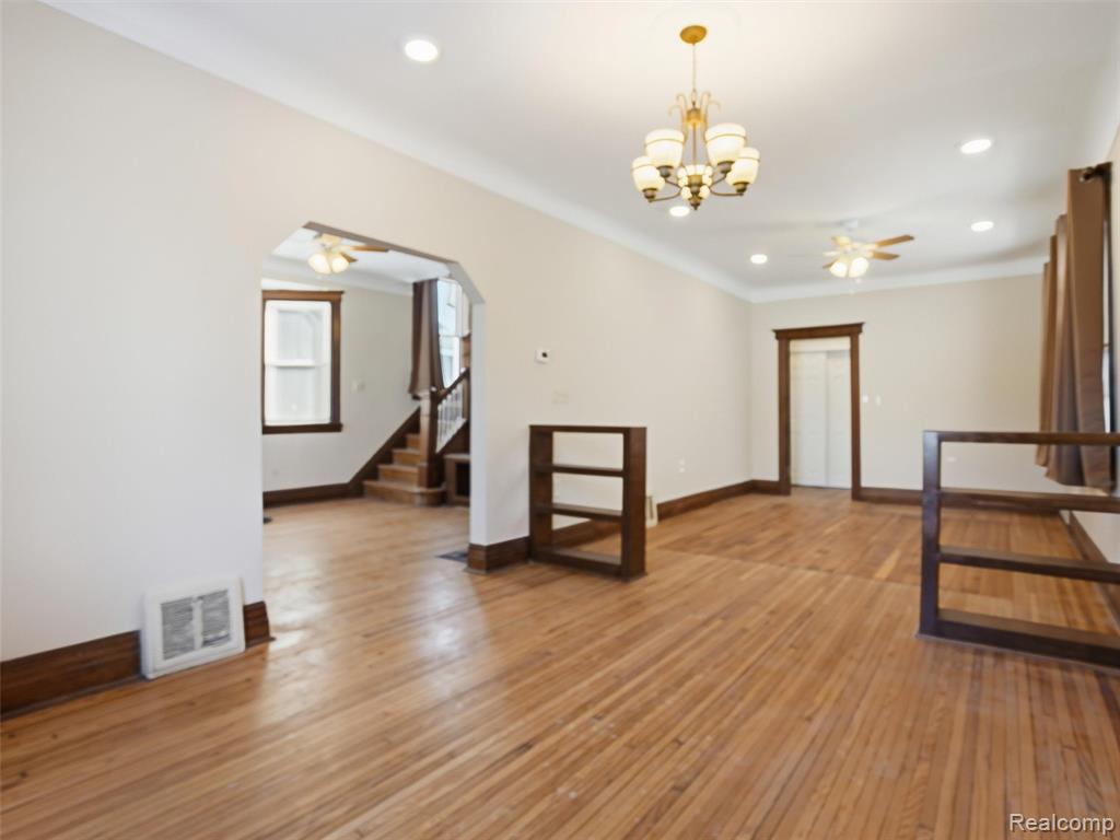 713 Clairmount Street, Detroit, MI 48202 — Photo 16