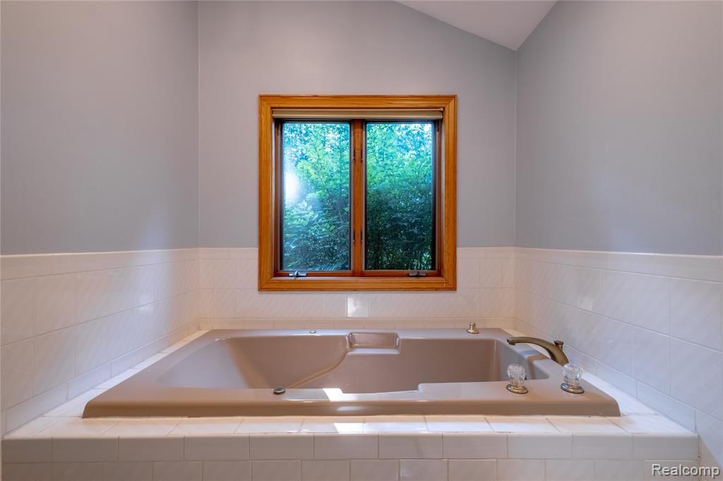 5413 N McKinley Road, Flushing, MI 48433 — Photo 13