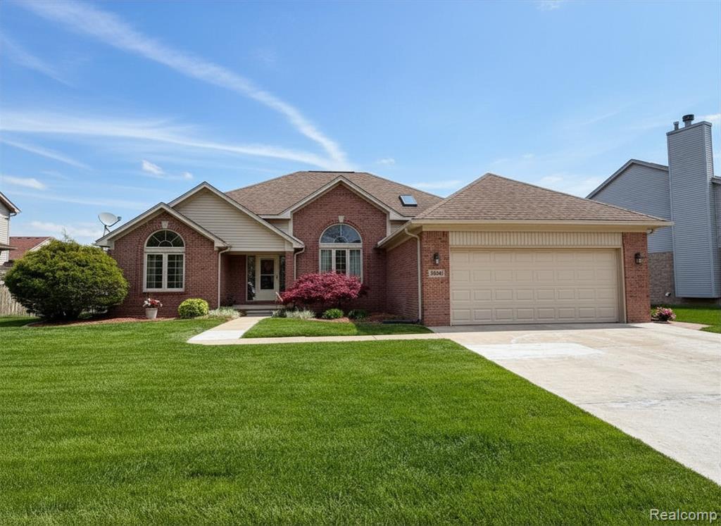 23601 Oakleigh Avenue, Woodhaven, MI 48183 — Photo 2