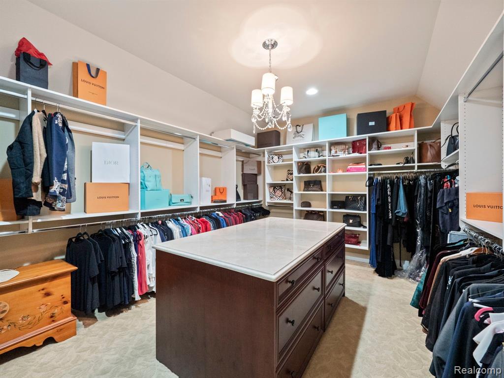 810 HIGHWOOD Drive, Bloomfield Hills, MI 48304 — Photo 21