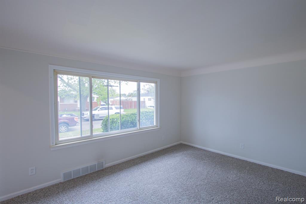 6742 Buhr Street, Hamtramck, MI 48212 — Photo 13