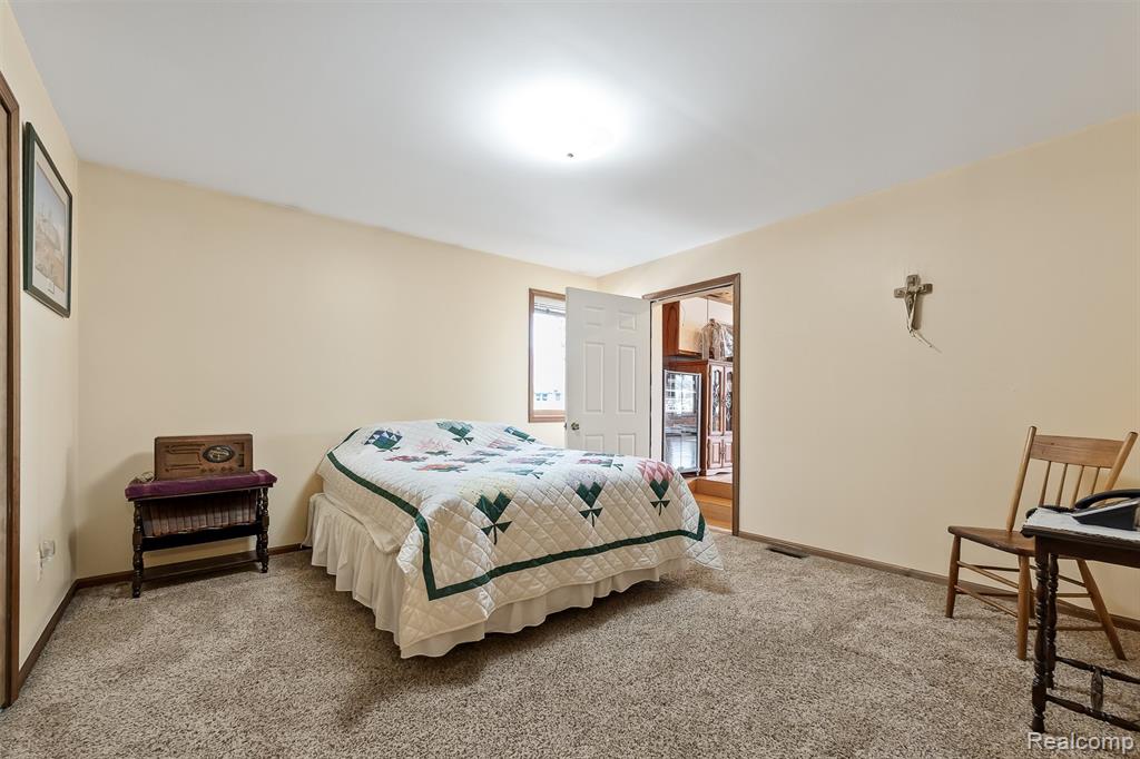 2745 Lari Court, West Bloomfield, MI 48324 — Photo 19