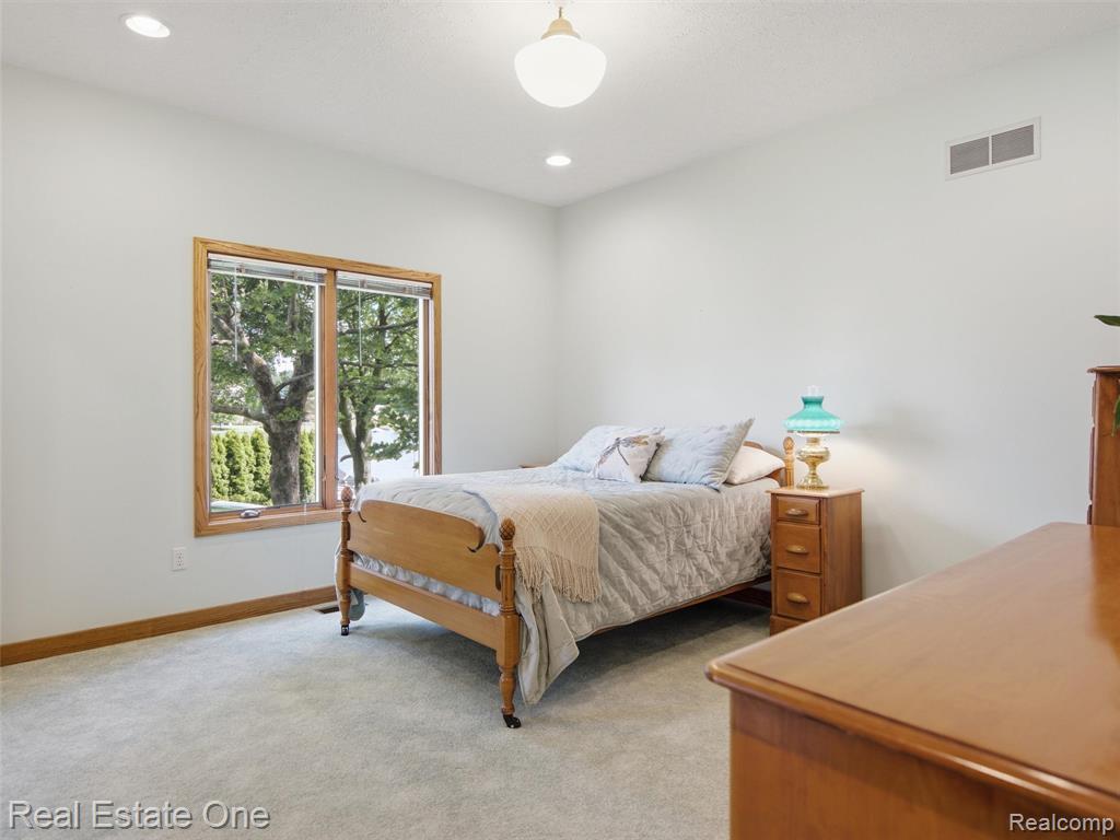 9400 Sashabaw Road, Clarkston, MI 48348 — Photo 35
