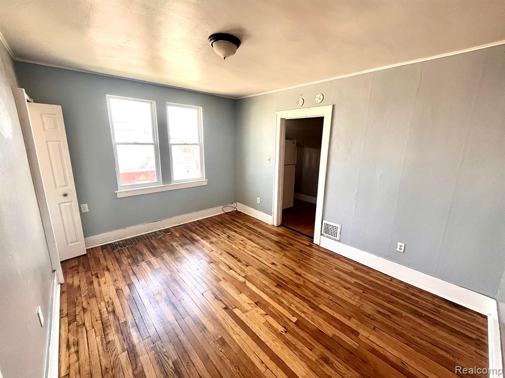 7544 THEUT Avenue, Warren, MI 48091 — Photo 8