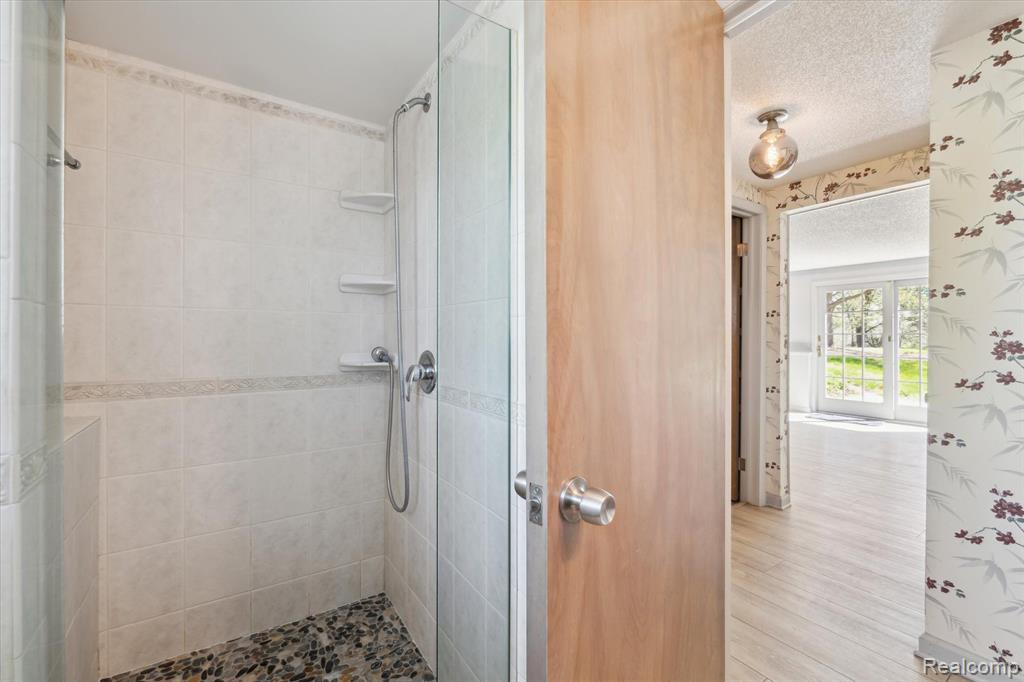 3958 NAPIER Road, Canton, MI 48187 — Photo 25