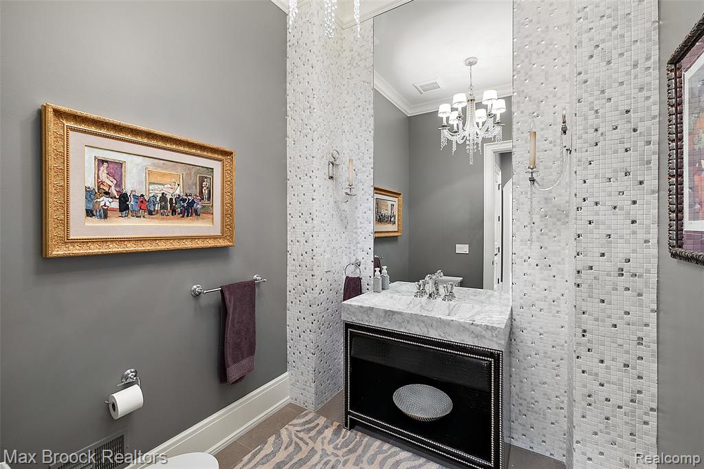 5466 Orchard Ridge Drive, Rochester, MI 48306 — Photo 11
