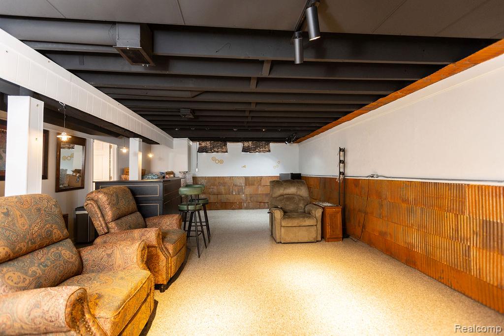 24636 Almond Avenue, Eastpointe, MI 48021 — Photo 35