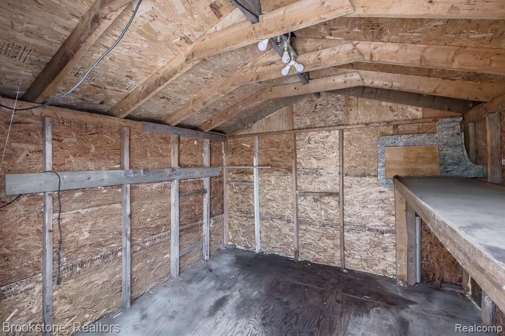 31 Heights Road, Lake Orion, MI 48362 — Photo 44