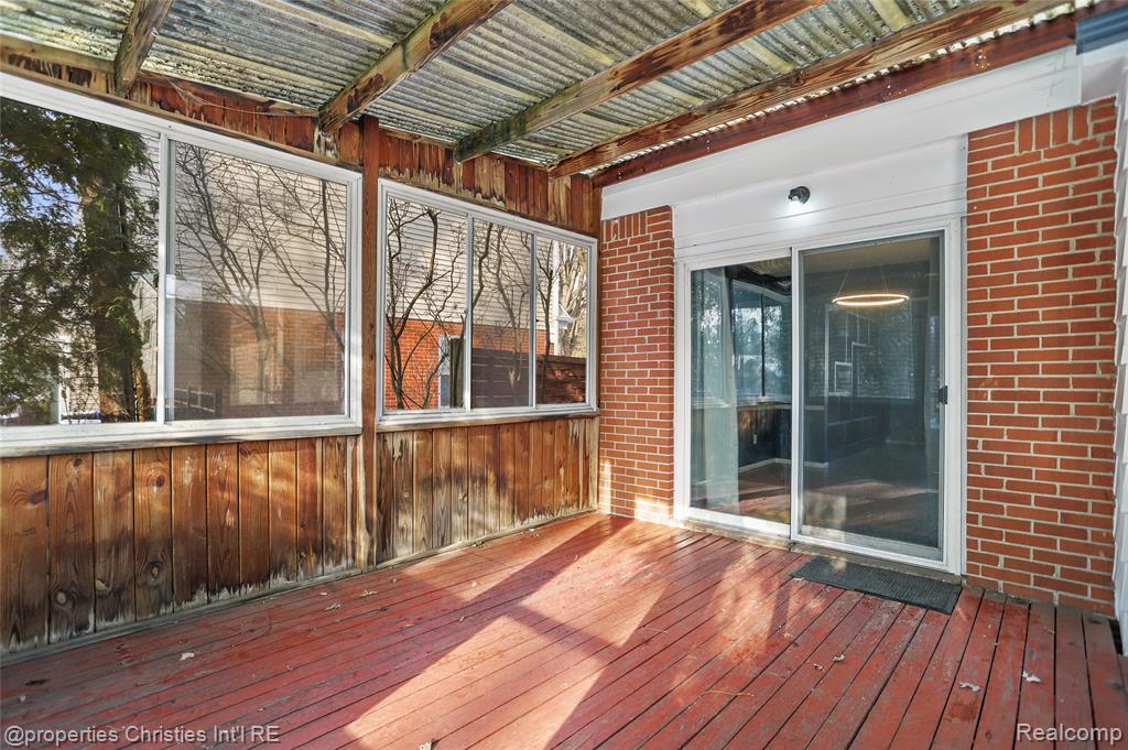 615 W 13 Mile Road, Royal Oak, MI 48073 — Photo 28