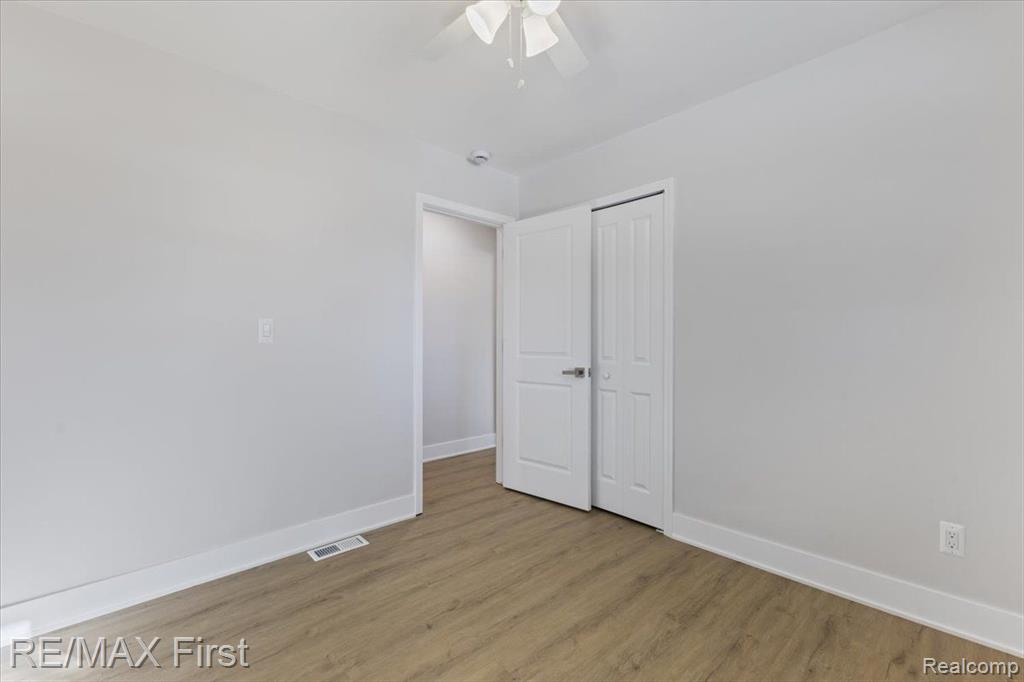532 NICHOLS Road, Auburn Hills, MI 48326 — Photo 31
