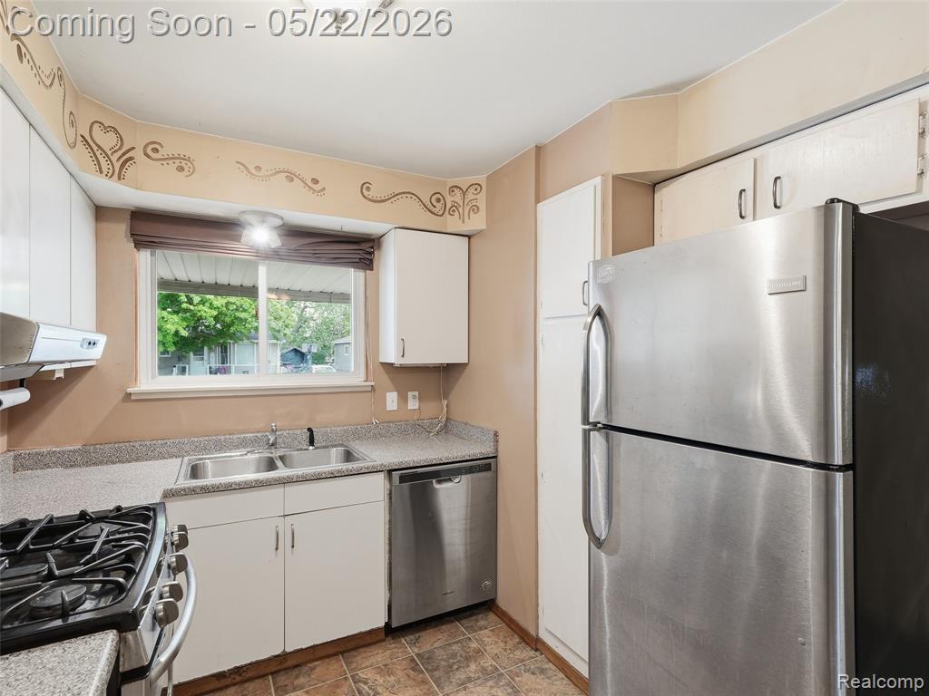 1295 1st Street, Lapeer, MI 48446 — Photo 9