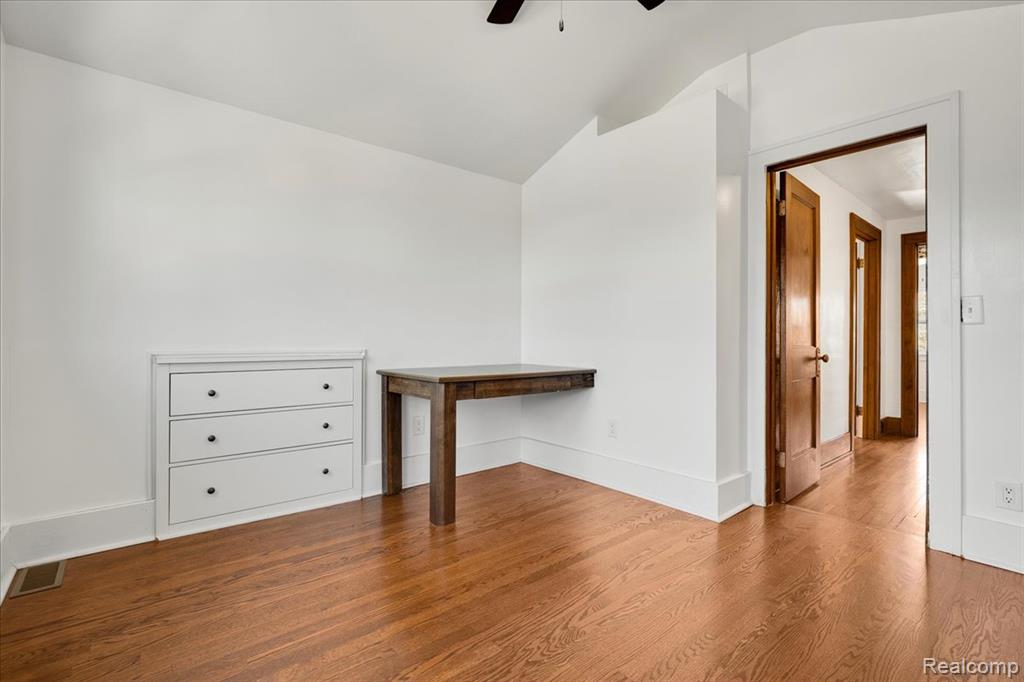 522 N Washington Avenue, Royal Oak, MI 48067 — Photo 15