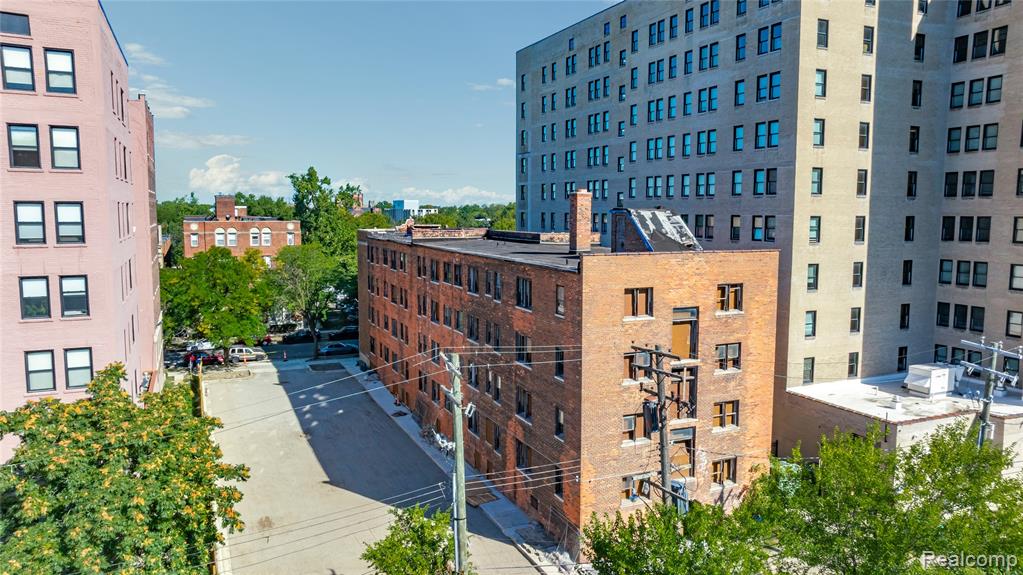 69 Seward Street, Detroit, MI 48202 — Photo 14