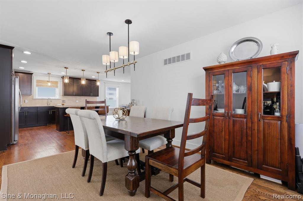 716 Cherry Avenue, Royal Oak, MI 48073 — Photo 8