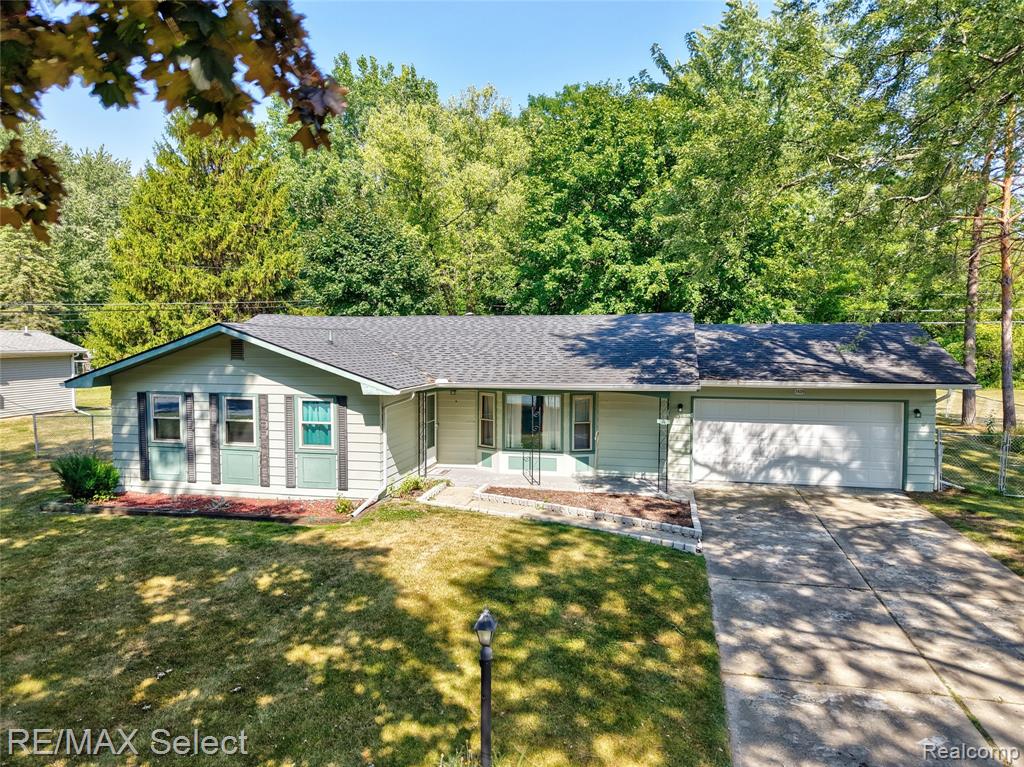 7439 Ironwood Drive, Swartz Creek, MI 48473