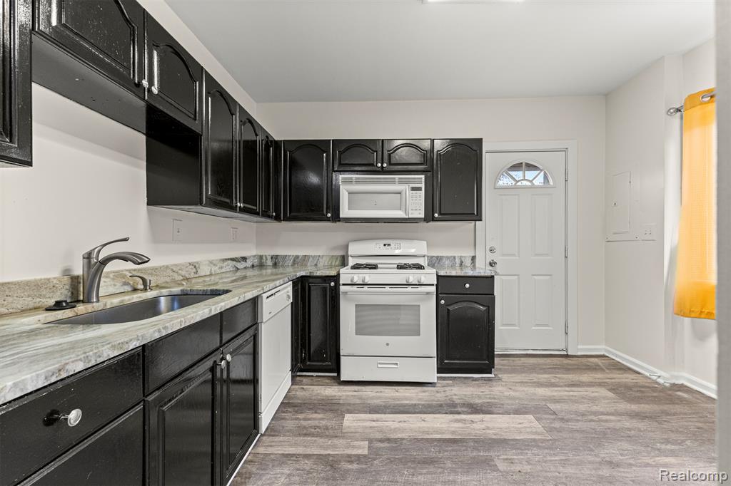 5629 Katherine Street, Dearborn Heights, MI 48125 — Photo 15