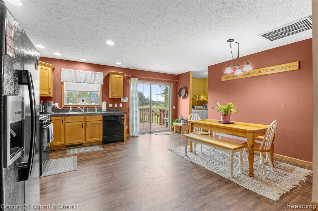 58539 Dolly Road, South Lyon, MI 48178 — Photo 13