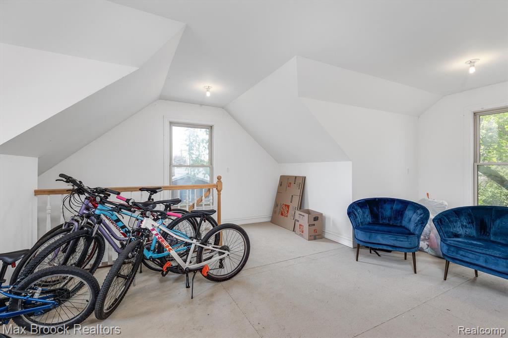578 WOODLAND Street, Birmingham, MI 48009 — Photo 54
