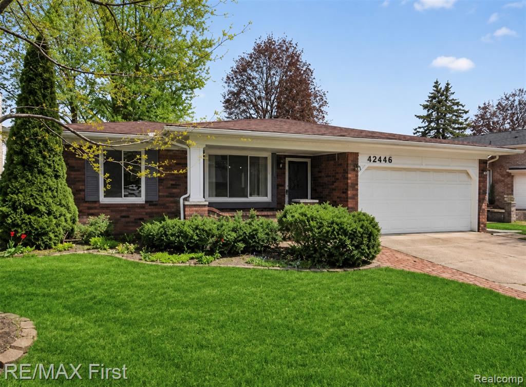 42446 Sycamore Drive, Sterling Heights, MI 48313 — Photo 2