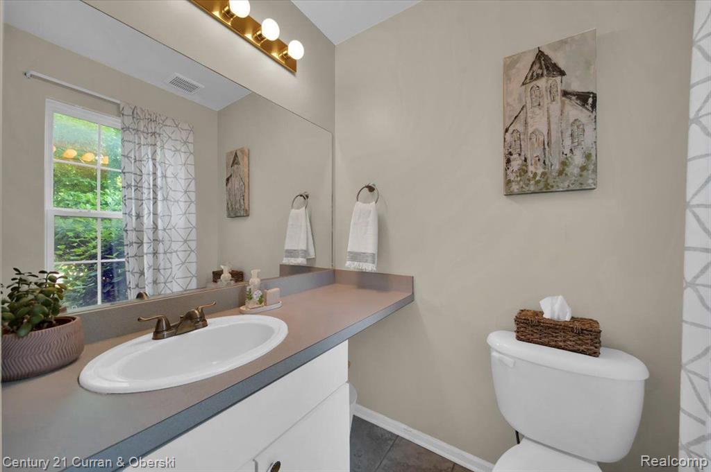 4414 HUNTERS Circle E, Canton, MI 48188 — Photo 12
