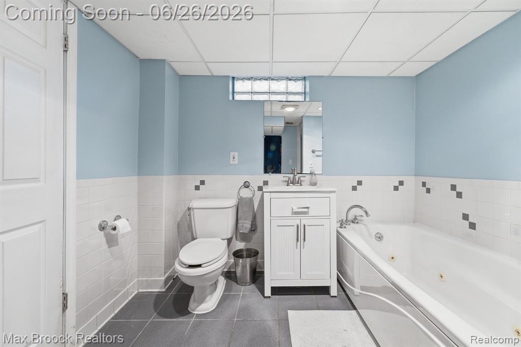 618 S Gainsborough Avenue, Royal Oak, MI 48067 — Photo 22