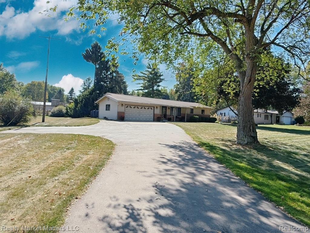 1215 Turrill Road, Lapeer, MI 48446 — Photo 2