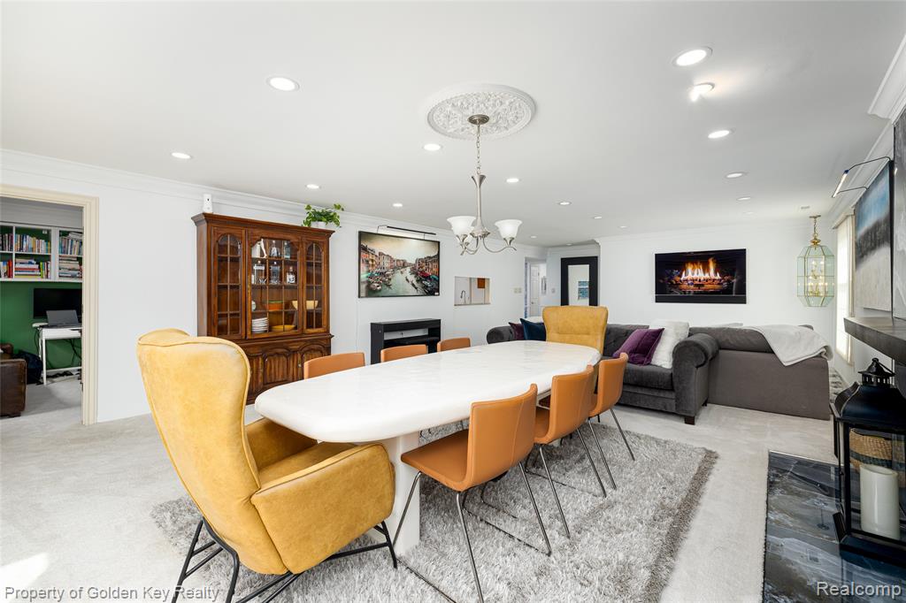 19710 W Thirteen Mile Road, 102, Beverly Hills, MI 48025 — Photo 12