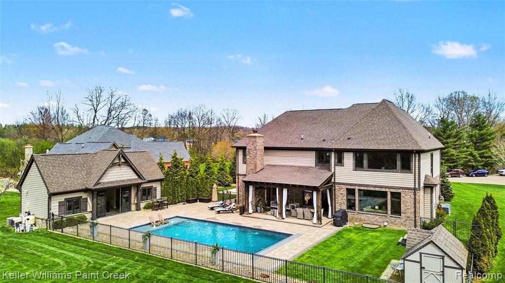 8135 Pine Knob Meadows Drive, Clarkston, MI 48348