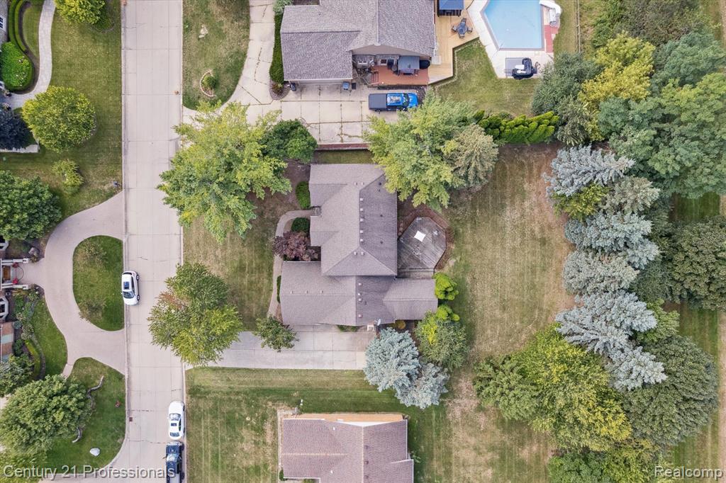 46328 N Northvalley Drive, Northville, MI 48167 — Photo 2