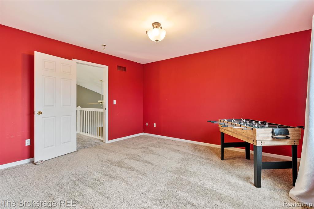 49730 WILLOWOOD Drive, Macomb, MI 48044 — Photo 34