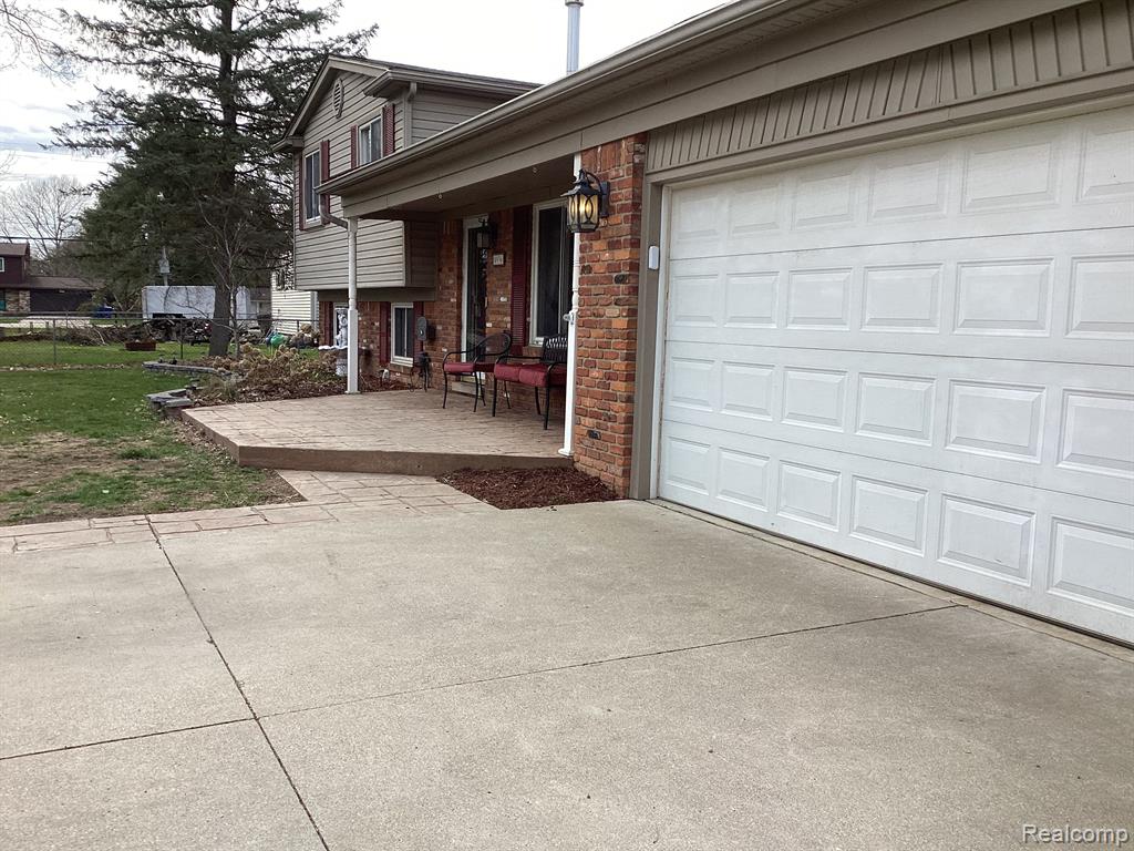 5936 THORNABY Drive, Waterford, MI 48329 — Photo 3