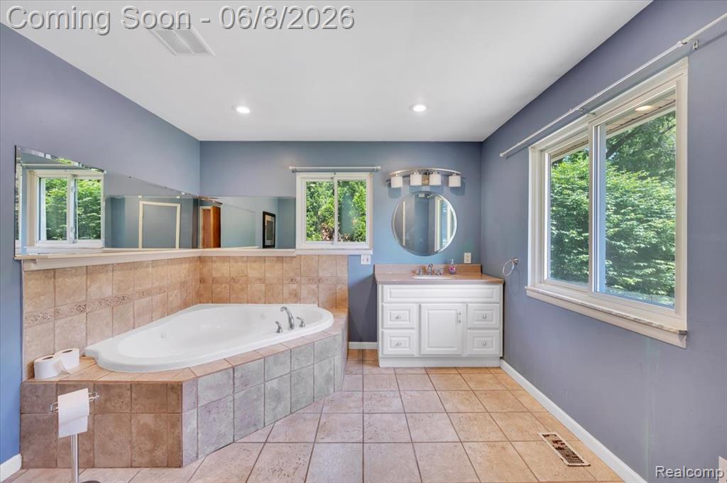 730 BOGIE LAKE Road, White Lake, MI 48383 — Photo 12