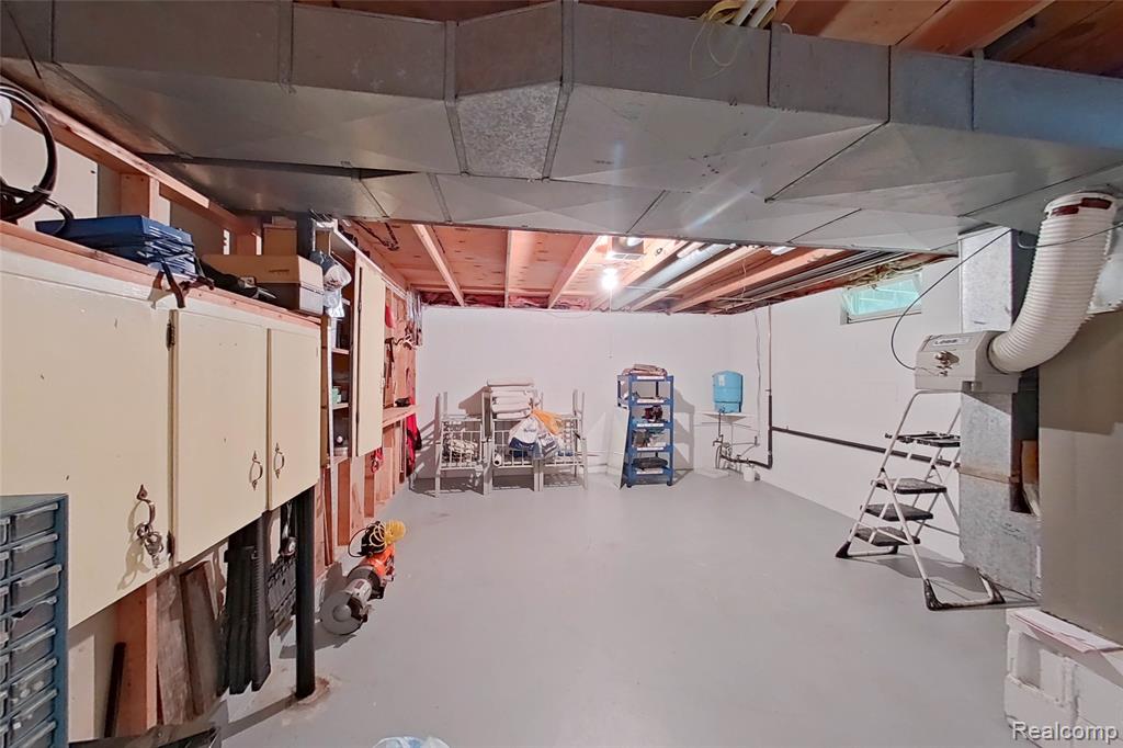 8700 Hillsdale Drive, Gregory, MI 48137 — Photo 18