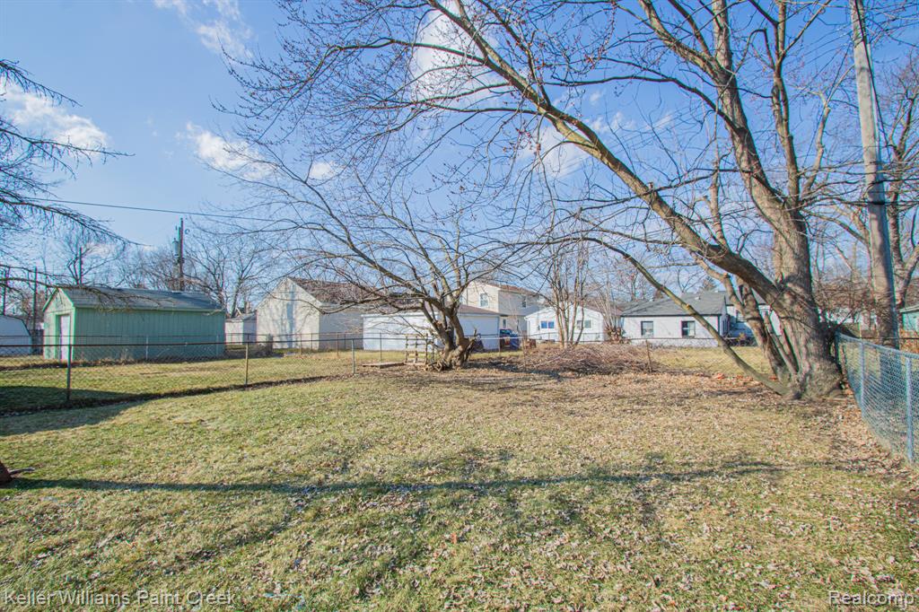 8493 Jewett Avenue, Warren, MI 48089 — Photo 22