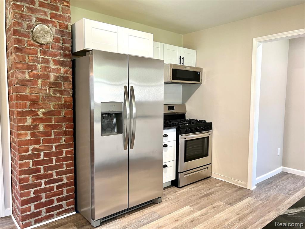51470 Washington Street, New Baltimore, MI 48047 — Photo 9