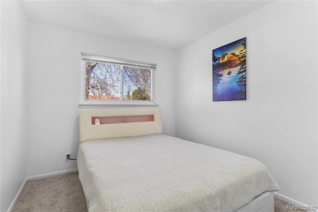 21356 Ithaca Avenue, Ferndale, MI 48220 — Photo 10